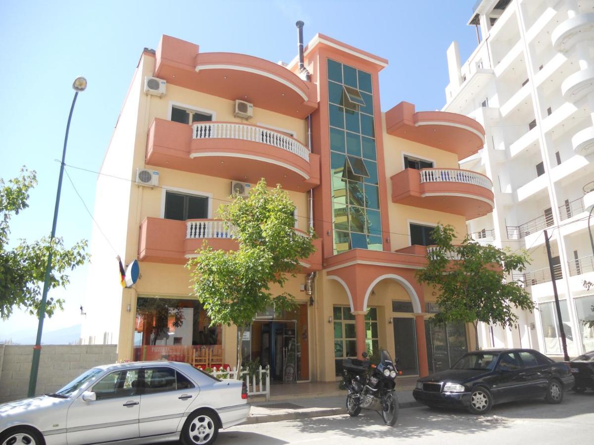 Apartment Urania_1 Sarandë Exteriör bild