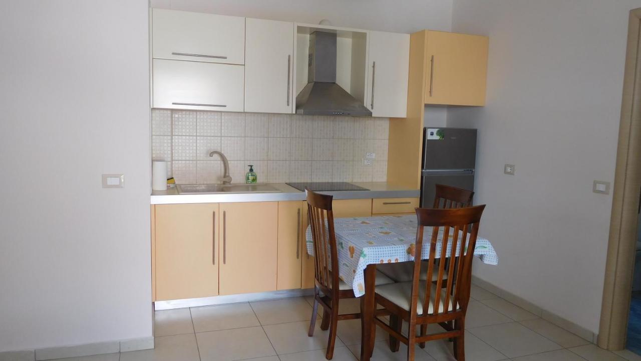 Apartment Urania_1 Sarandë Exteriör bild